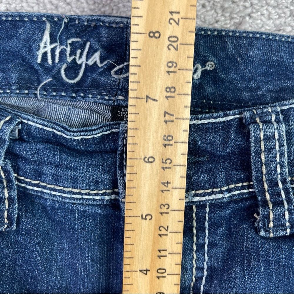 Ariya Jeans Women’s 3/4 Blue Skinny Low Rise Dark Denim Stretch Y2K - Picture 7 of 10